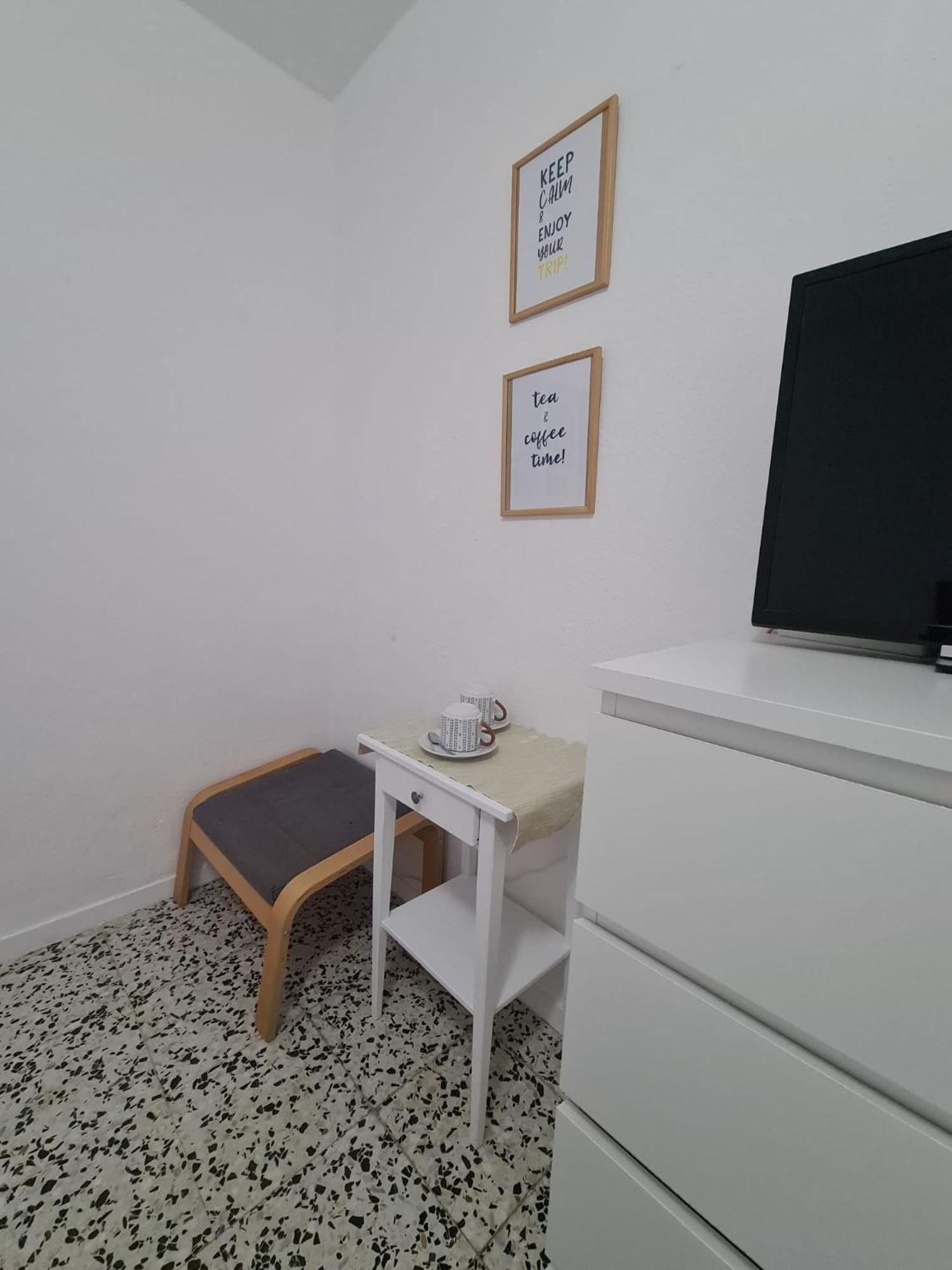 Eeb Private Room Habitacion Privada En Piso Compartido La Laguna  Exterior foto